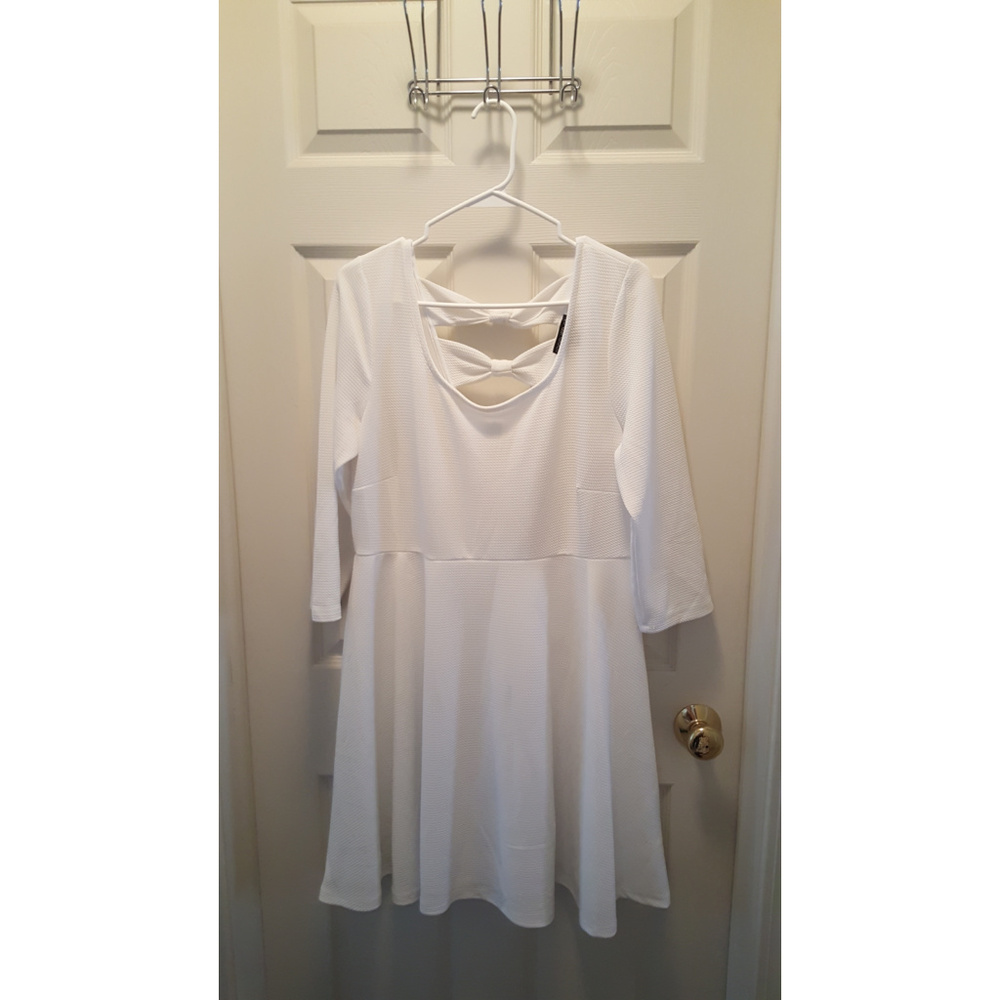 Forever 21+ White 3/4 Sleeve Dress 2X